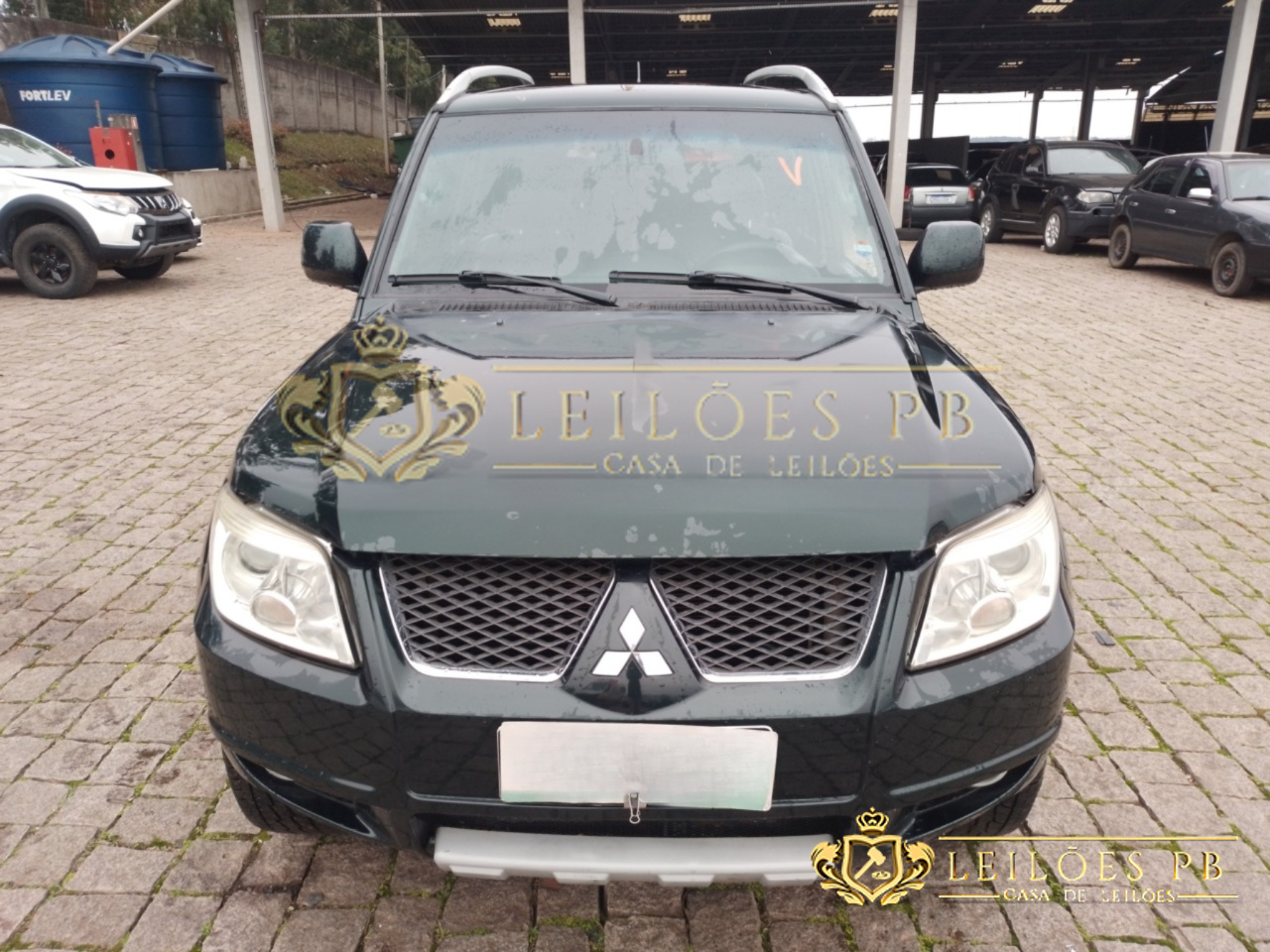 LOTE 37 MMC/PAJERO TR4 FLEX HP 2009/2010